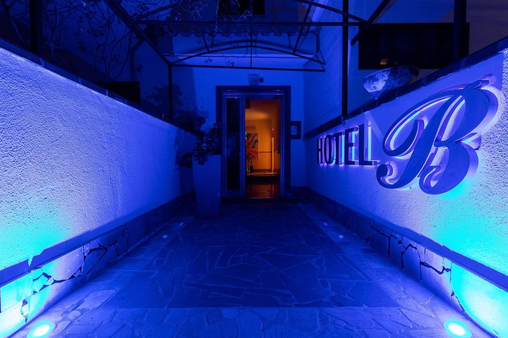 Hotel Barbieri Vibo Valentia Marina Bagian luar foto